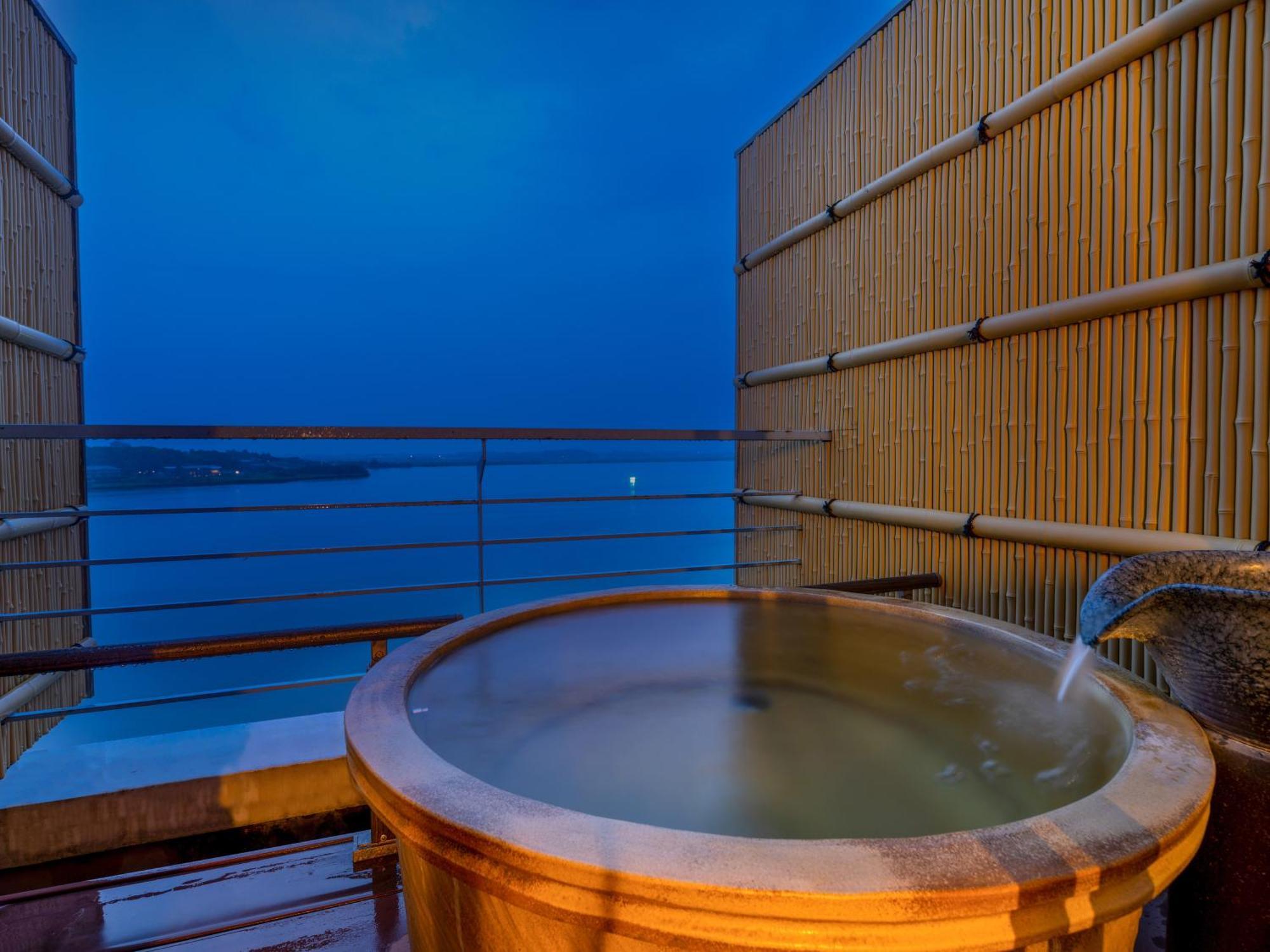 Apa Hotel & Resort Kaga Katayamazu Onsen Kasuikyo Екстер'єр фото