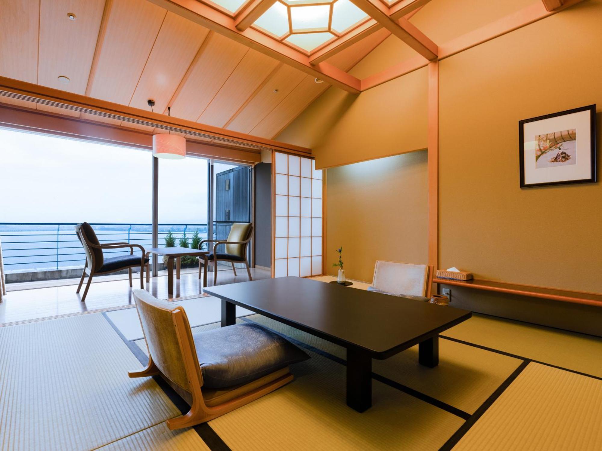 Apa Hotel & Resort Kaga Katayamazu Onsen Kasuikyo Екстер'єр фото