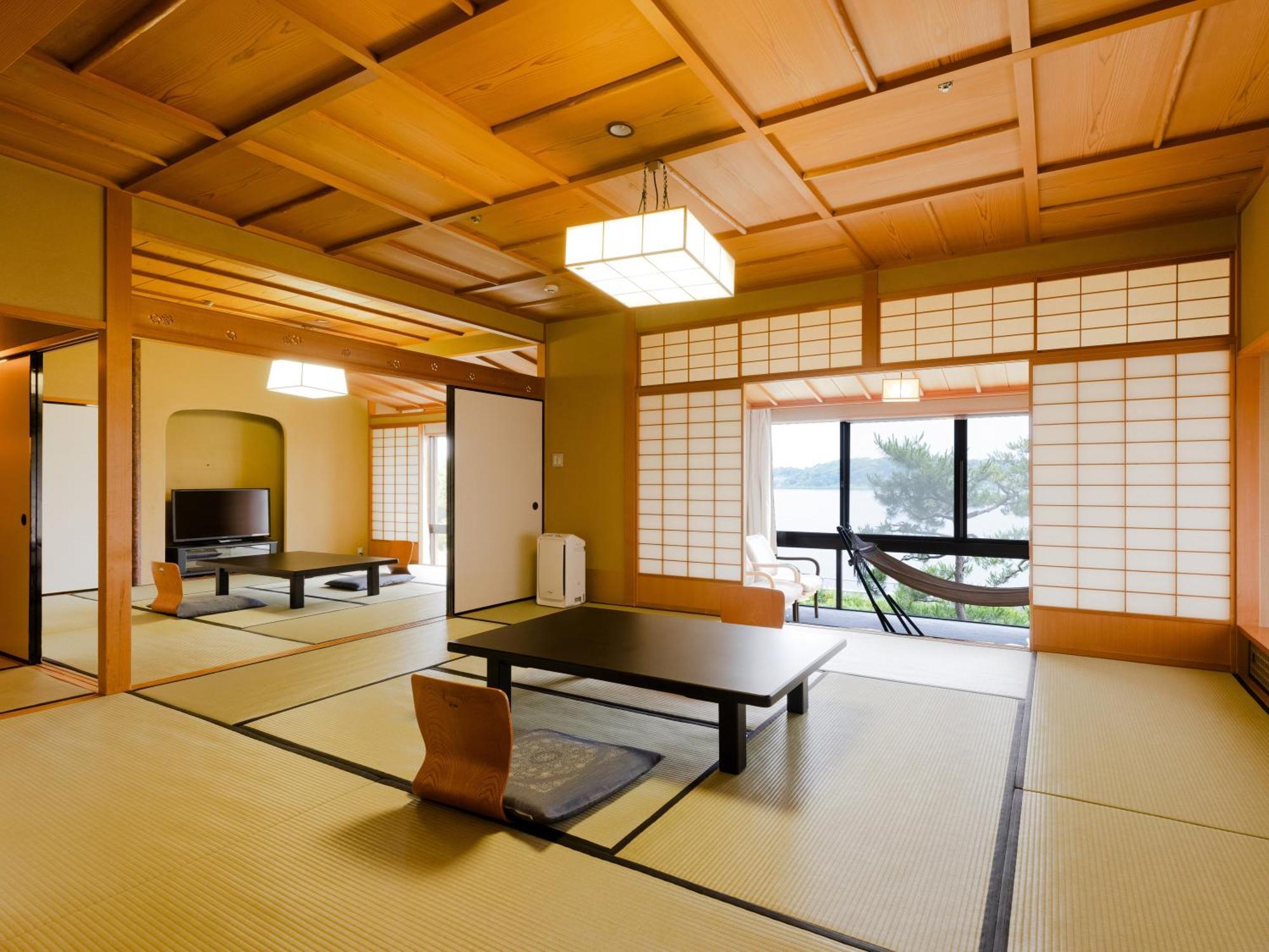 Apa Hotel & Resort Kaga Katayamazu Onsen Kasuikyo Екстер'єр фото