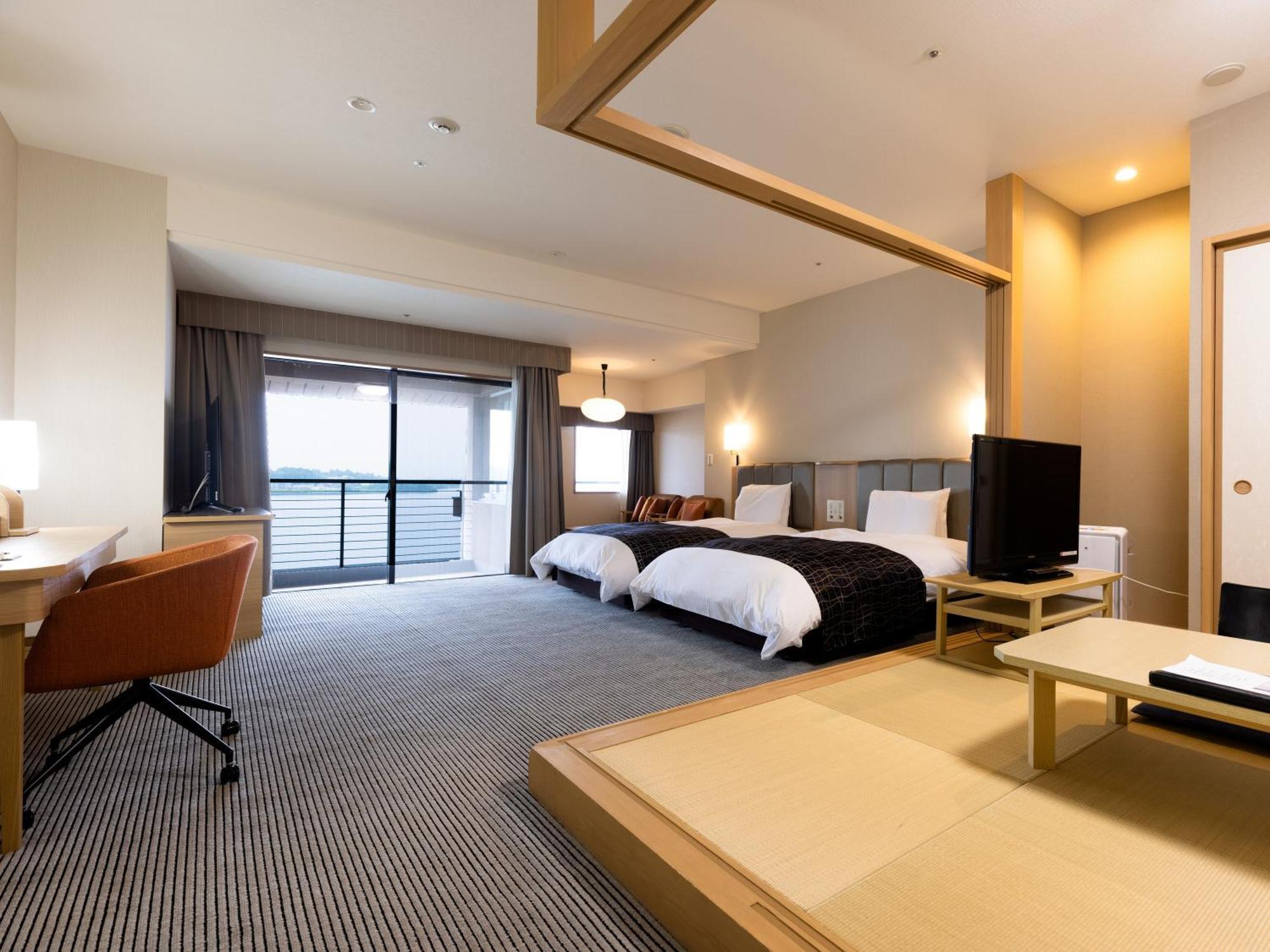 Apa Hotel & Resort Kaga Katayamazu Onsen Kasuikyo Екстер'єр фото