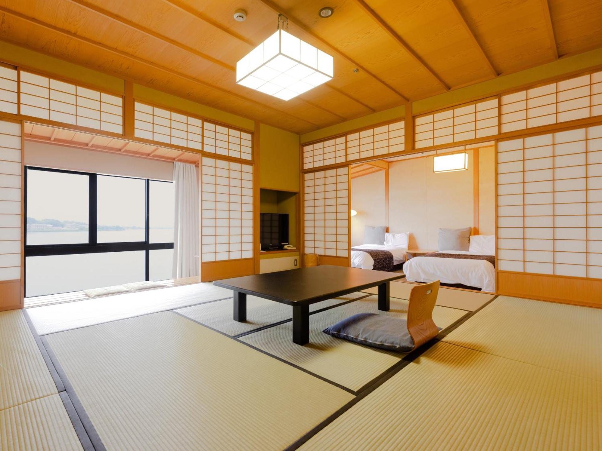 Apa Hotel & Resort Kaga Katayamazu Onsen Kasuikyo Екстер'єр фото