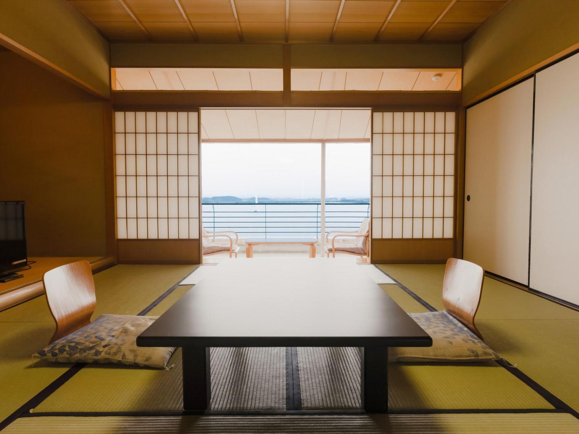 Apa Hotel & Resort Kaga Katayamazu Onsen Kasuikyo Екстер'єр фото
