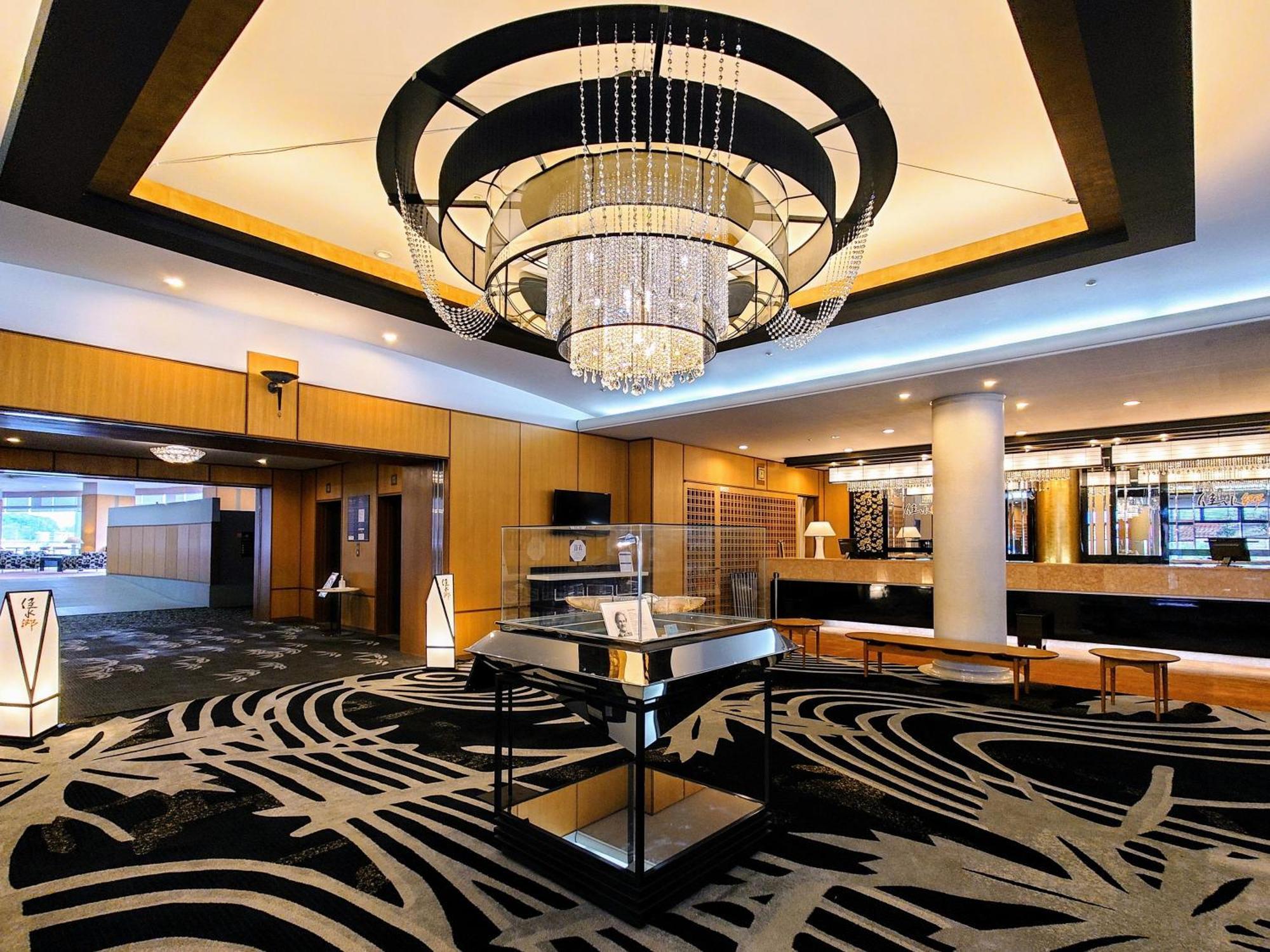 Apa Hotel & Resort Kaga Katayamazu Onsen Kasuikyo Екстер'єр фото