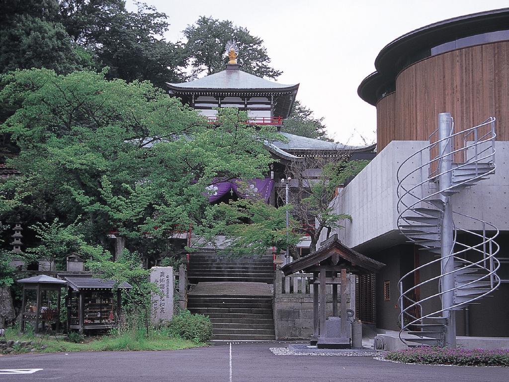 Готель Kaga Katayamazu Onsen Kasuikyo Екстер'єр фото
